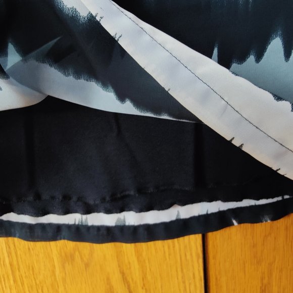 Mado et Les Autres Crepe Lined Skirt - Picture 2 of 6